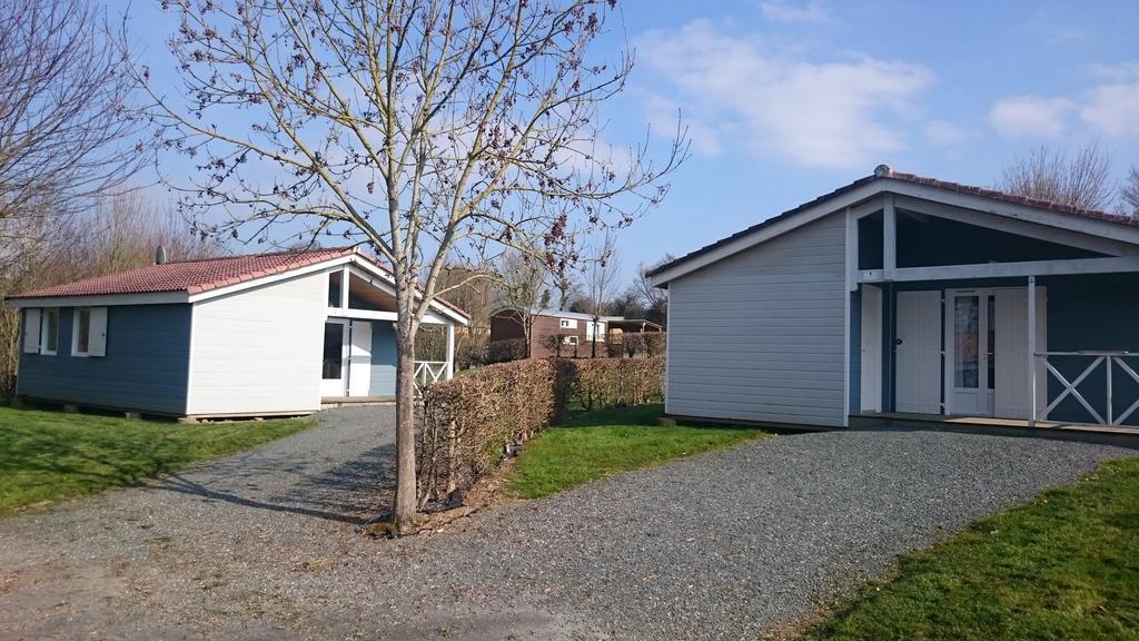 Hotel Camping Des Rulieres Saint-Valérien Zewnętrze zdjęcie