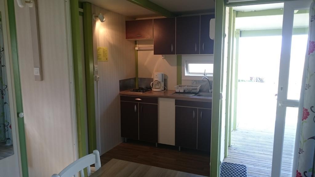Hotel Camping Des Rulieres Saint-Valérien Zewnętrze zdjęcie